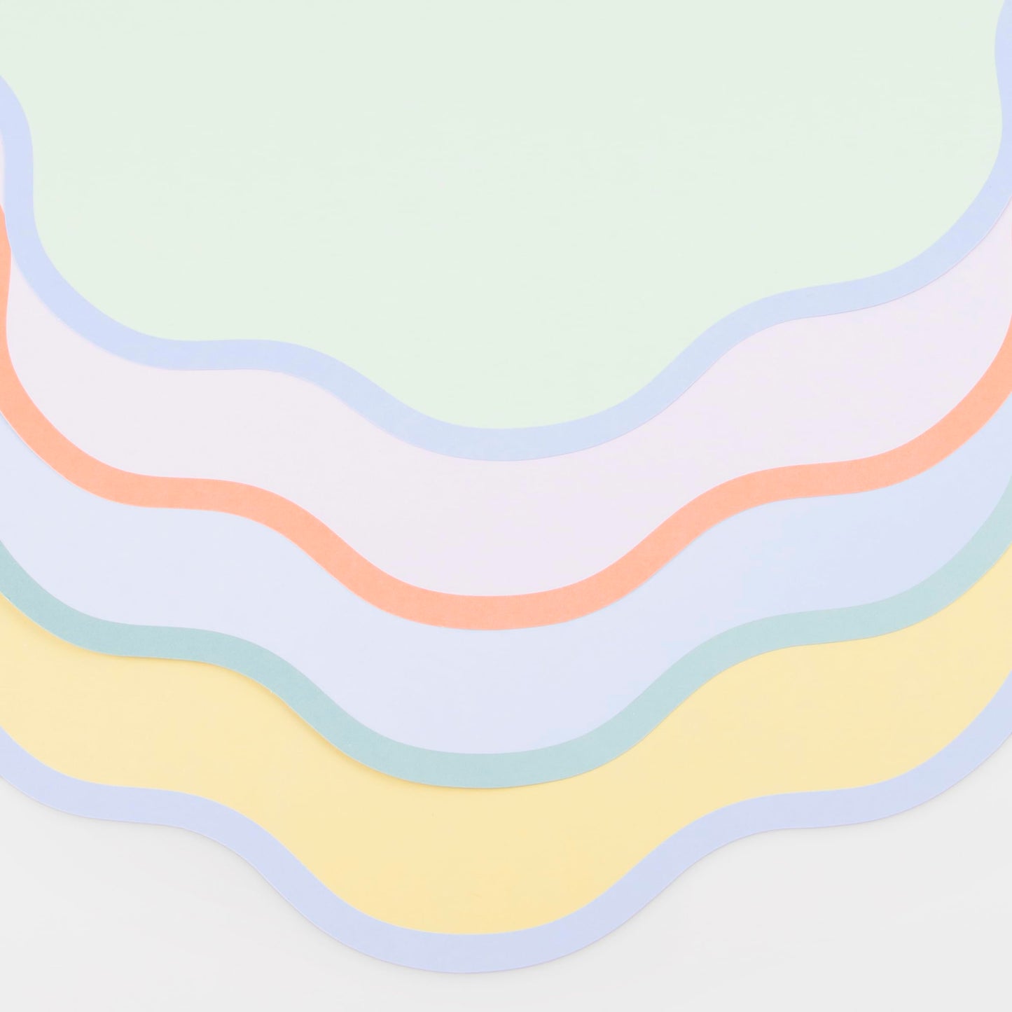 Meri Meri Pastel Wavy Round Placemats – Pack of 12, 14.9"