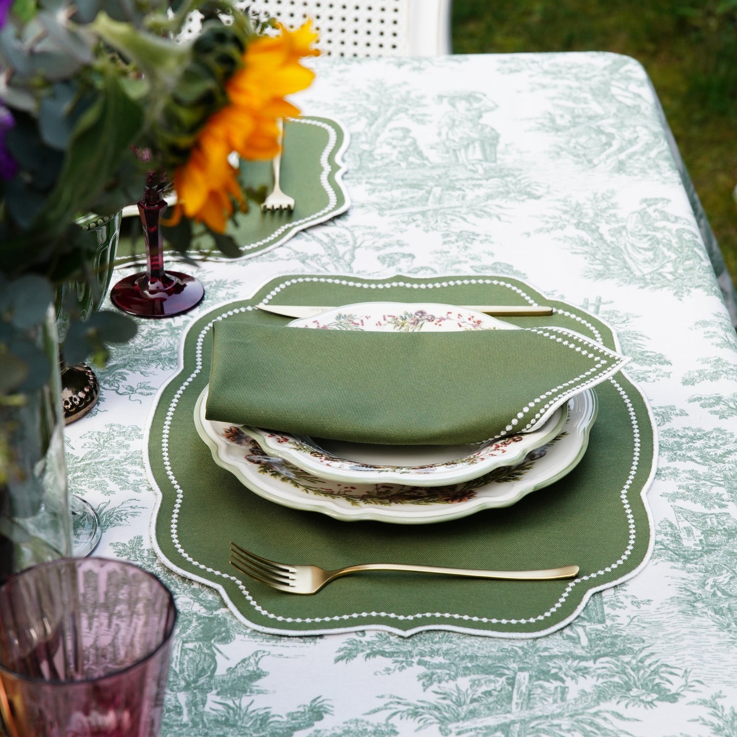 MIRELI GREEN RECTANGLE PLACEMAT & NAPKIN SET