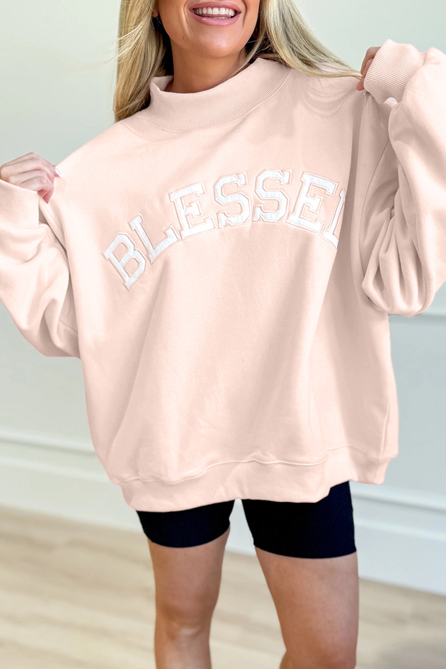 Sweaters & Sweatshirts