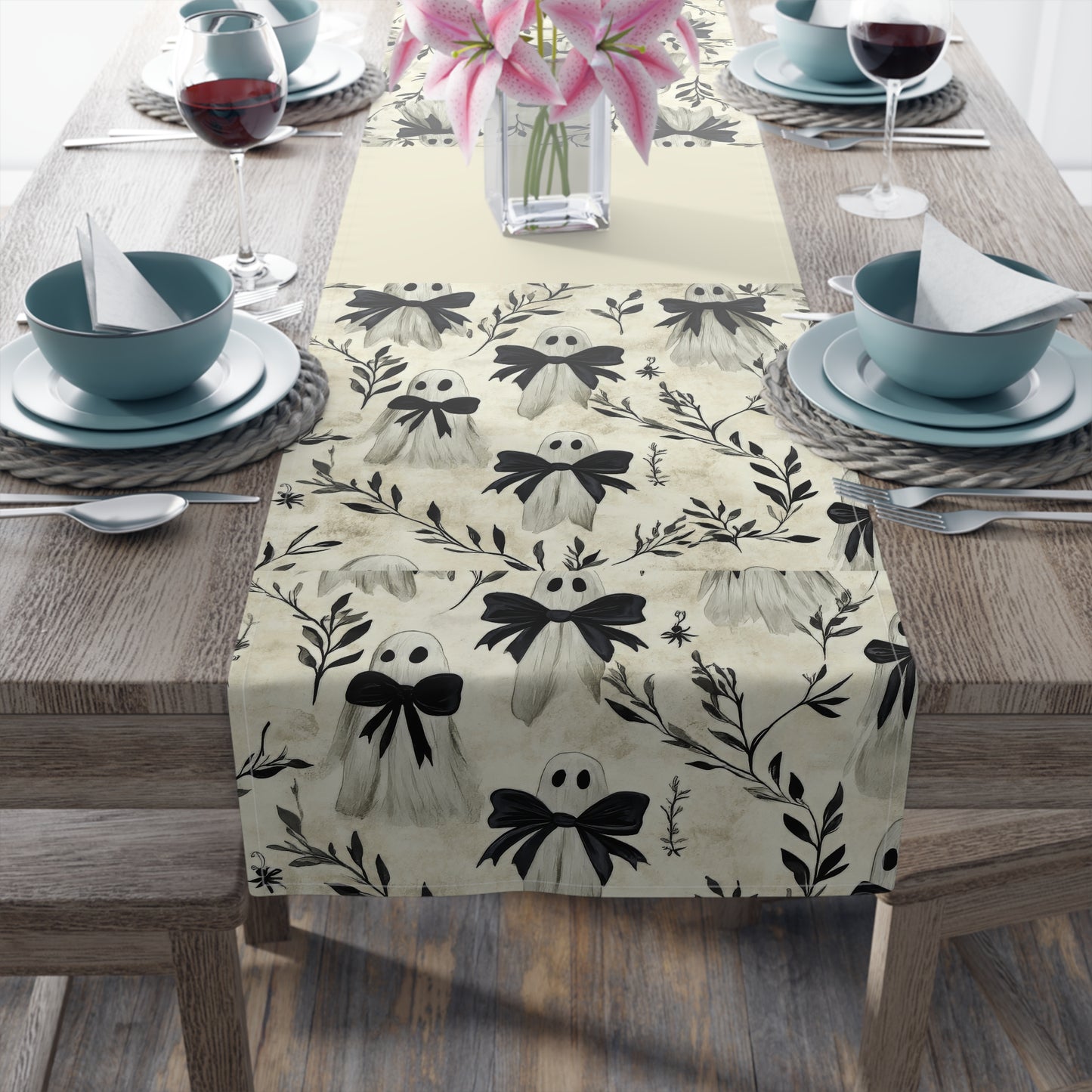 Table Runner, Ghosts with Black Bows
