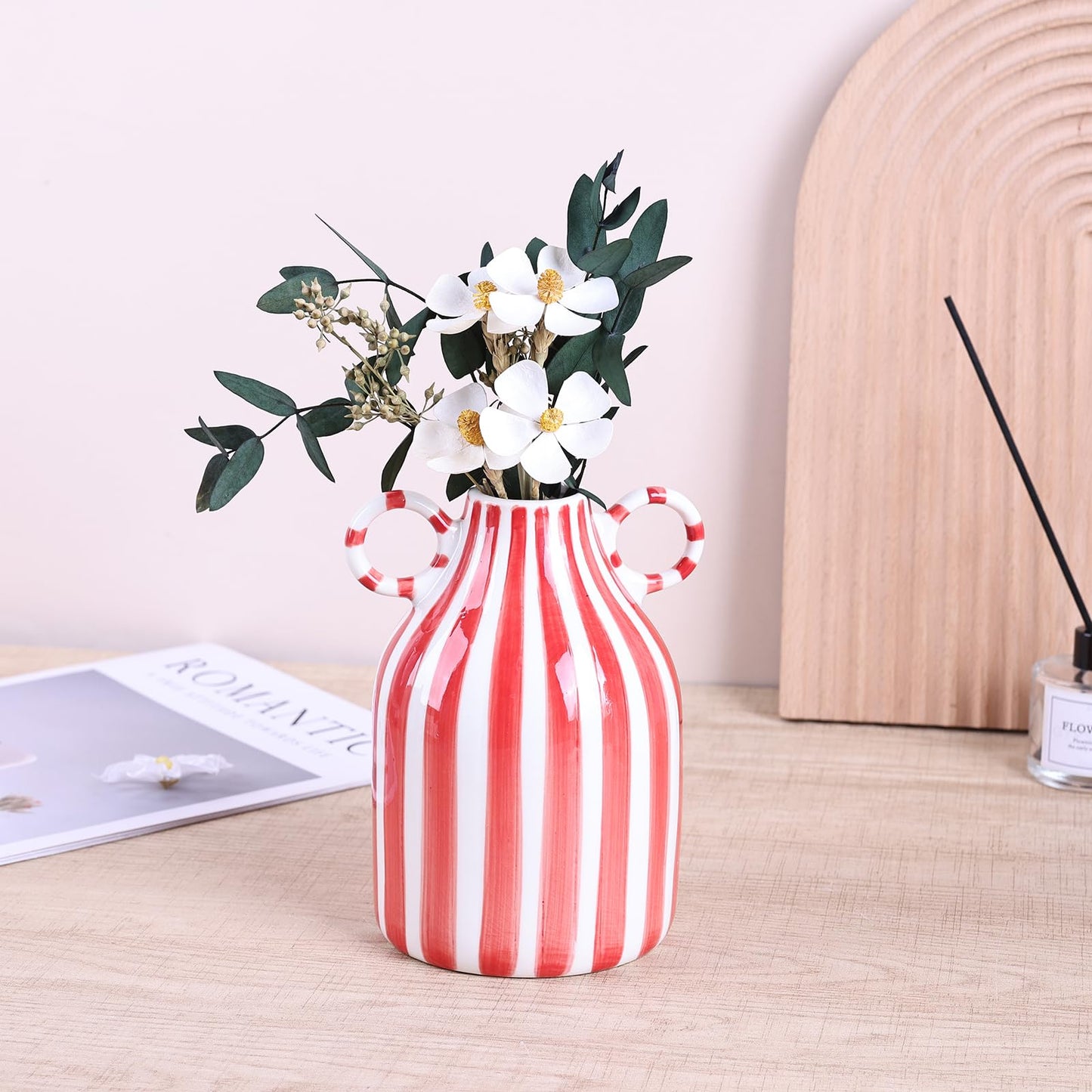 Red & White Ceramic Vase – Mid‑Century Modern Striped Design