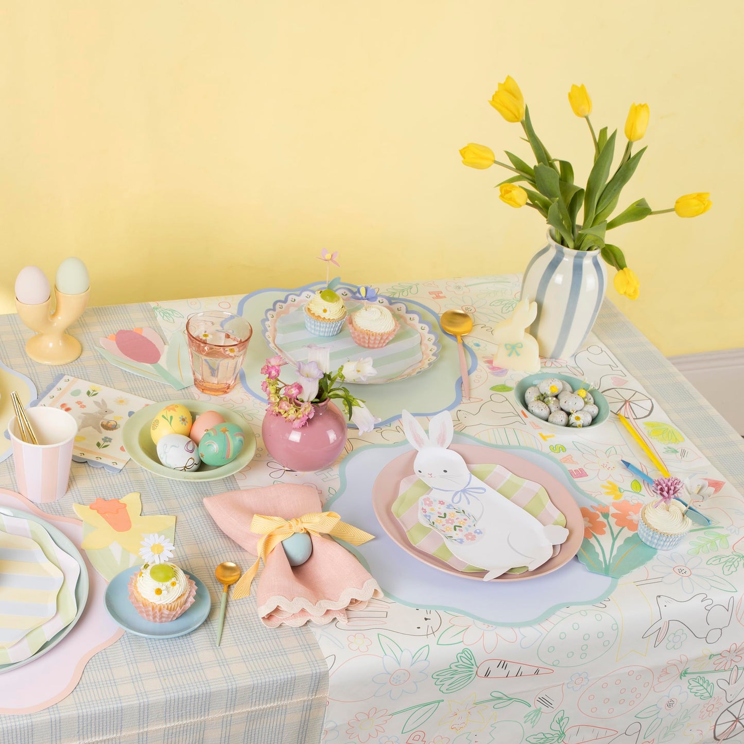 Meri Meri Pastel Wavy Round Placemats – Pack of 12, 14.9"
