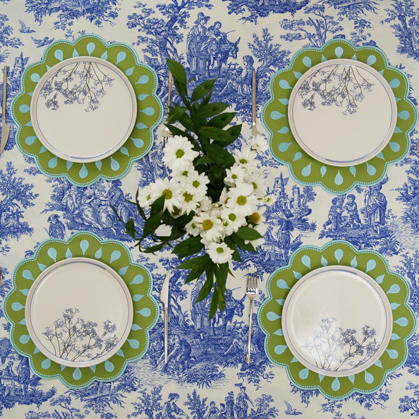 DROPLET GREEN ROUND FABRIC PLACEMAT