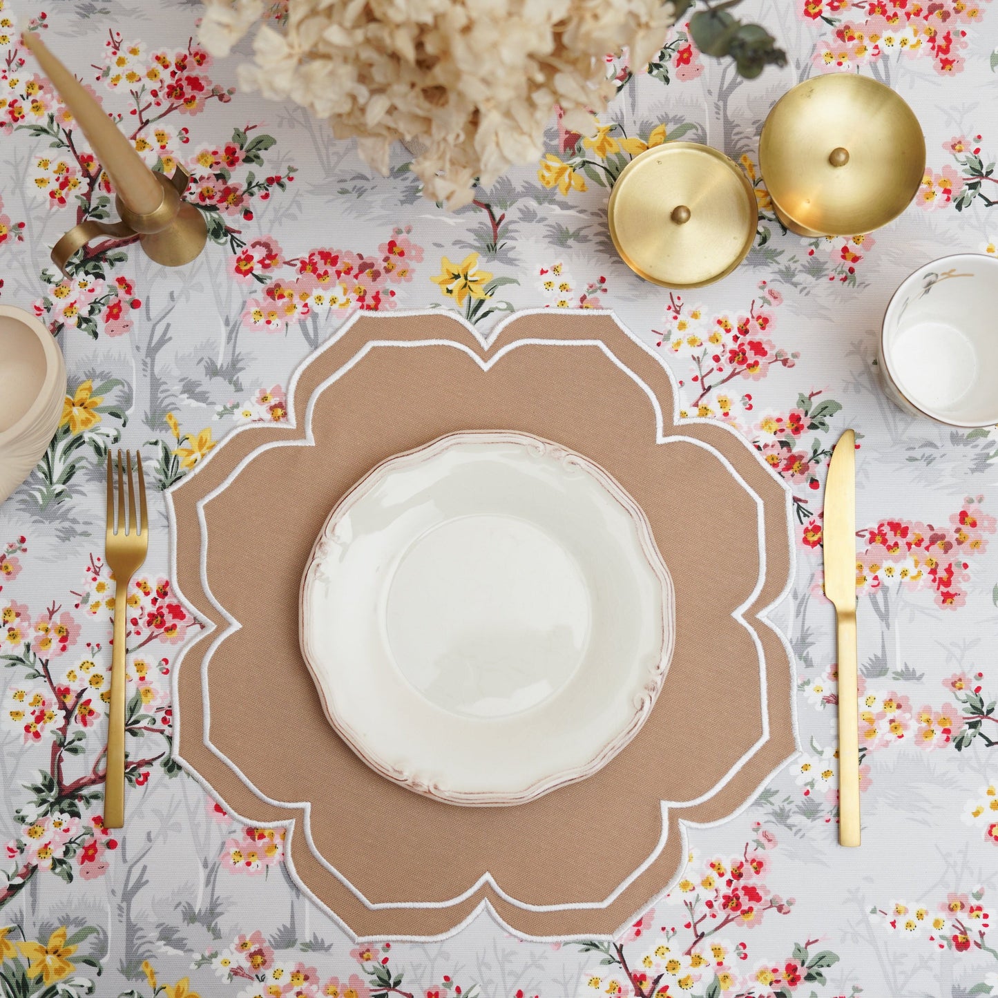LUMERA BEIGE WAVY EDGE FABRIC PLACEMAT (Set Of 4)